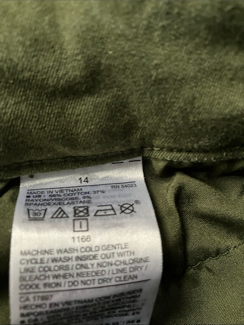 Old Navy - Bundle of 4 Women’s High Rise Pixie Pants - 14 - Picture 5 of 11